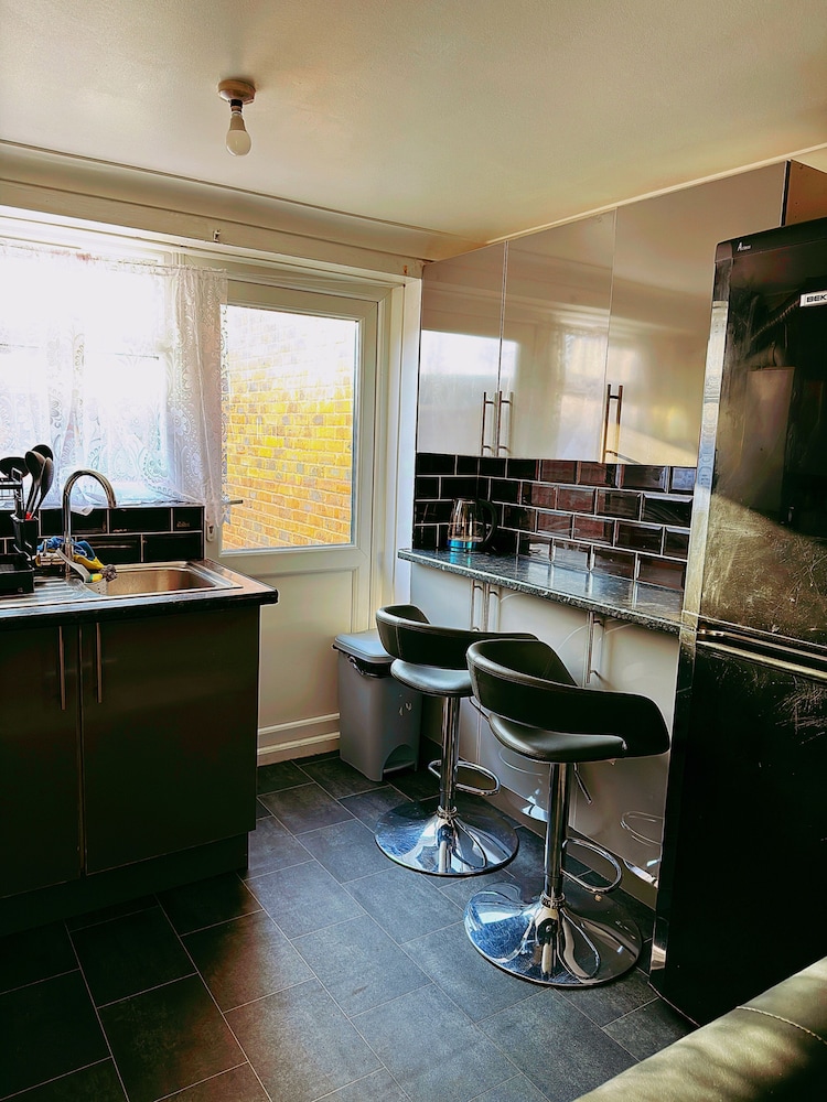 Cozy one bed Apartment Near Heathrow