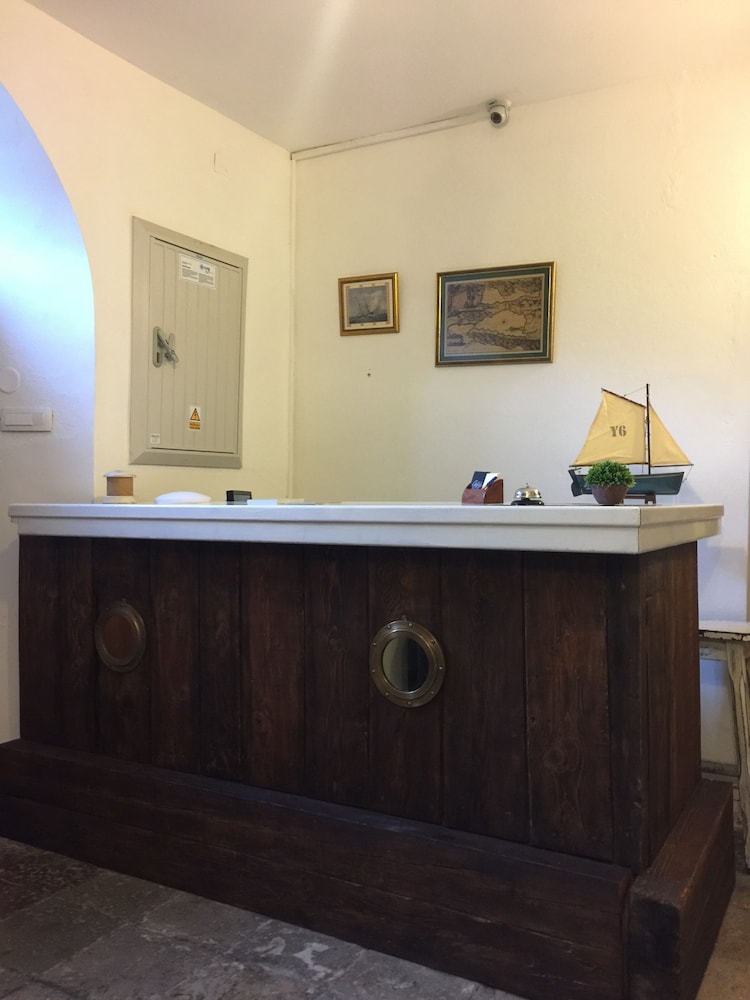 Villa Mariner