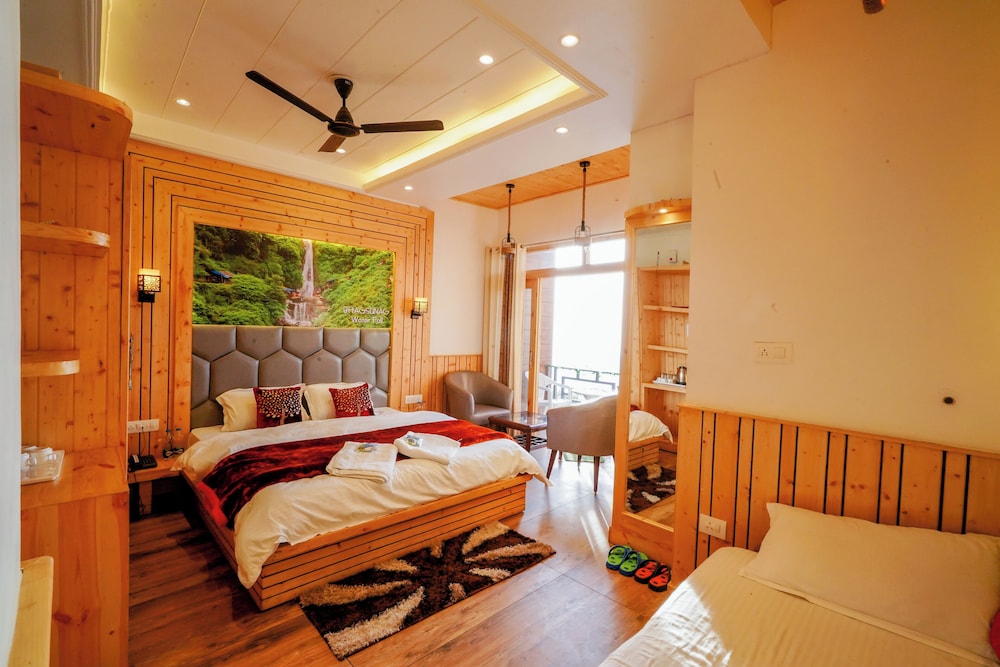 Lord Krishna Boutique Stay