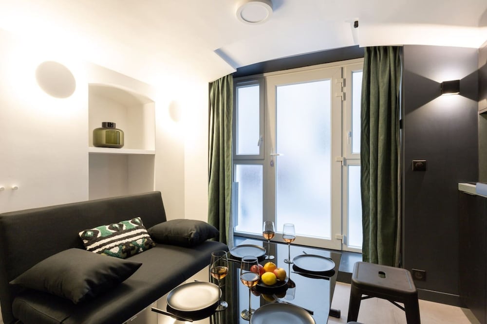 Lavie Maison - Basement Apt Front Palais Royal