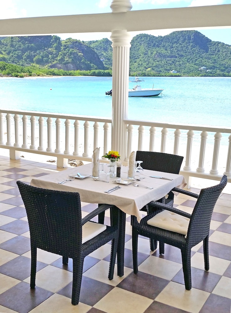 Davids Beach Hotel - Photo 20