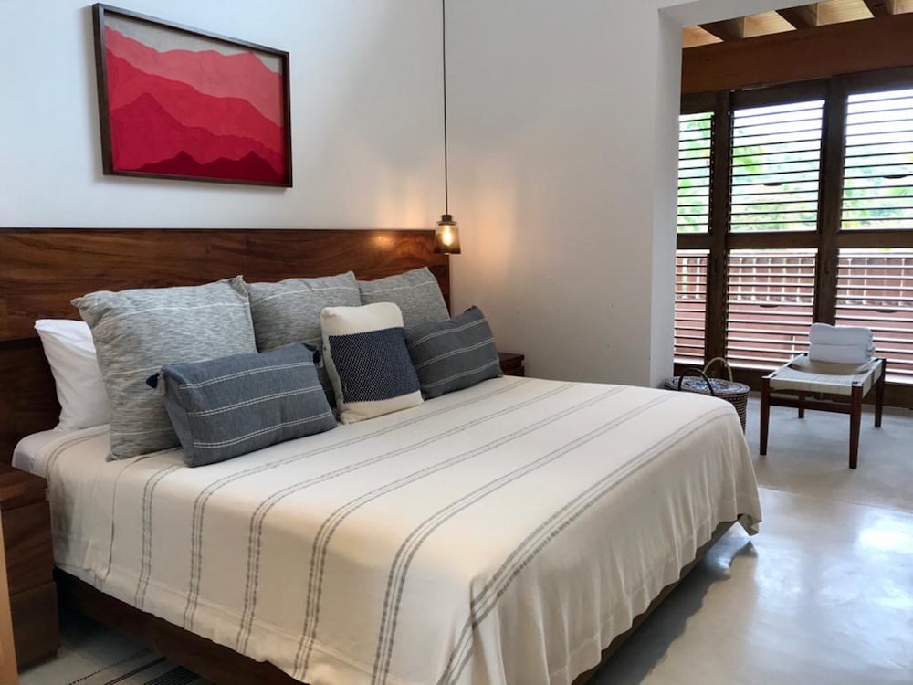 El Careyes Club & Residences