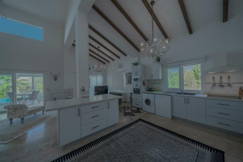 Beautiful 3 Bed Villa in Esentepe