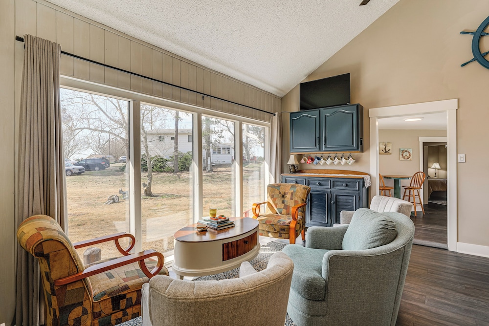 Private Beach & Fishing Pier: Wicomico River House