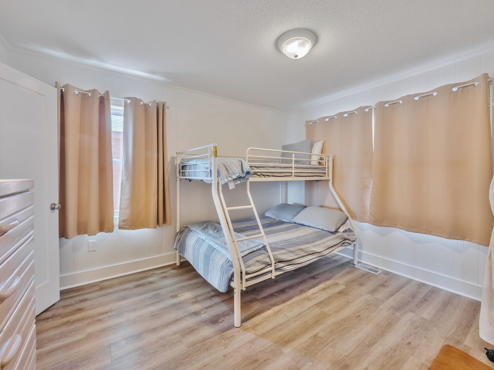 Walking on Sunshine by Topsail Realty