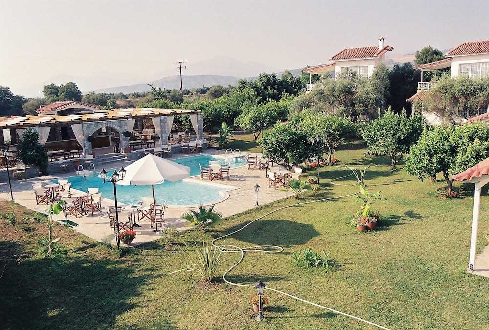Nicolas Village Club