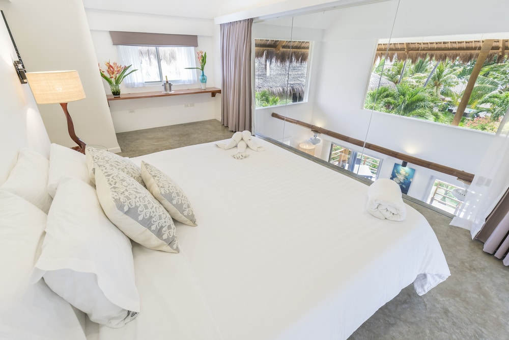 Salaya Beach Houses