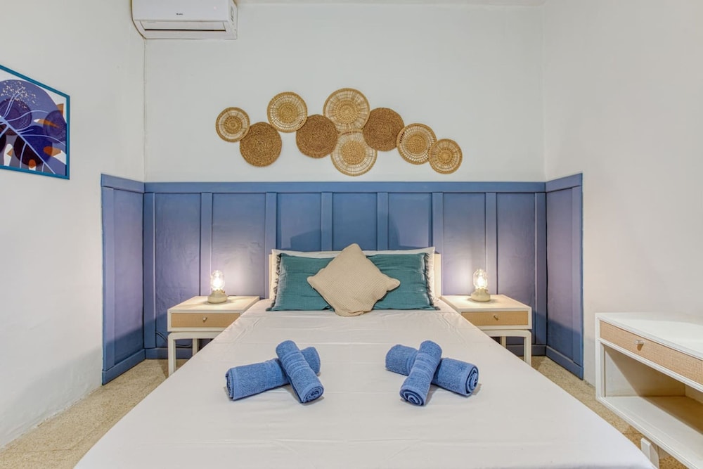 Lilly the Traditional Maltese Townhouse in Sliema