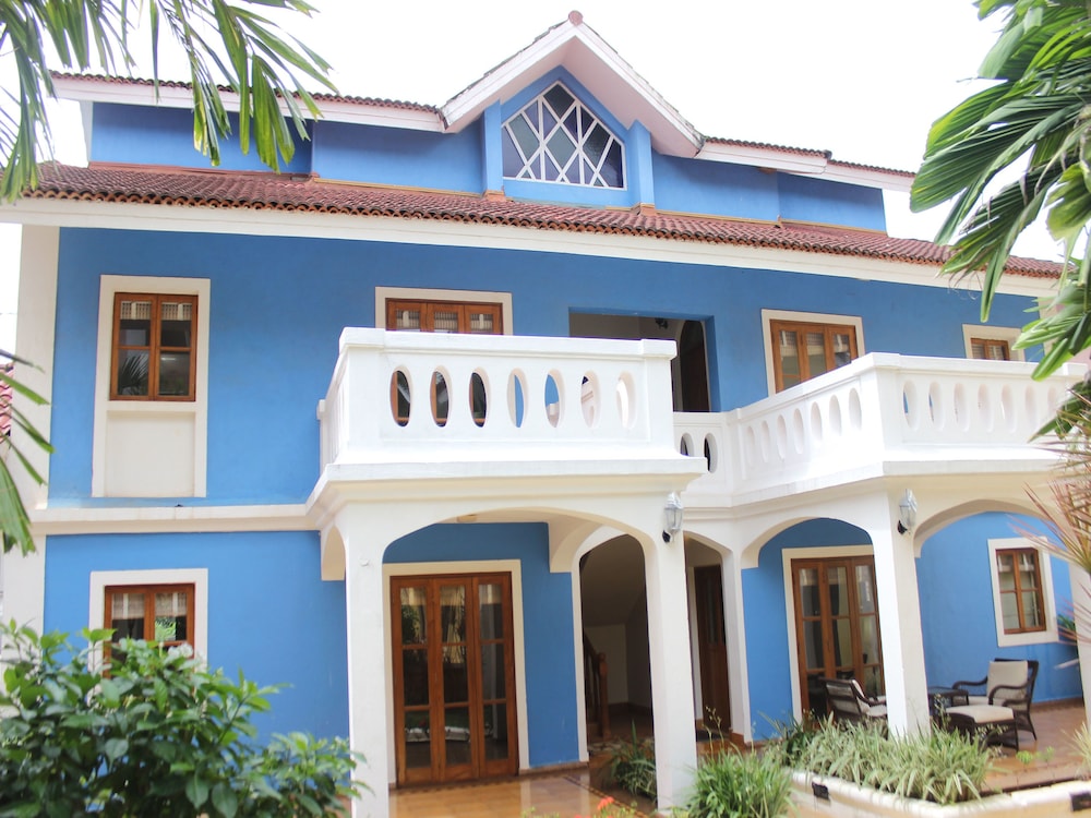 OYO 9622 Home 1BHK Colva Poolside Luxury