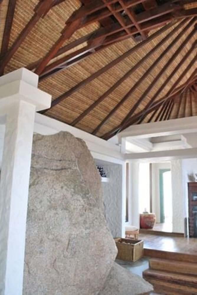 Cape Shark Pool Villas