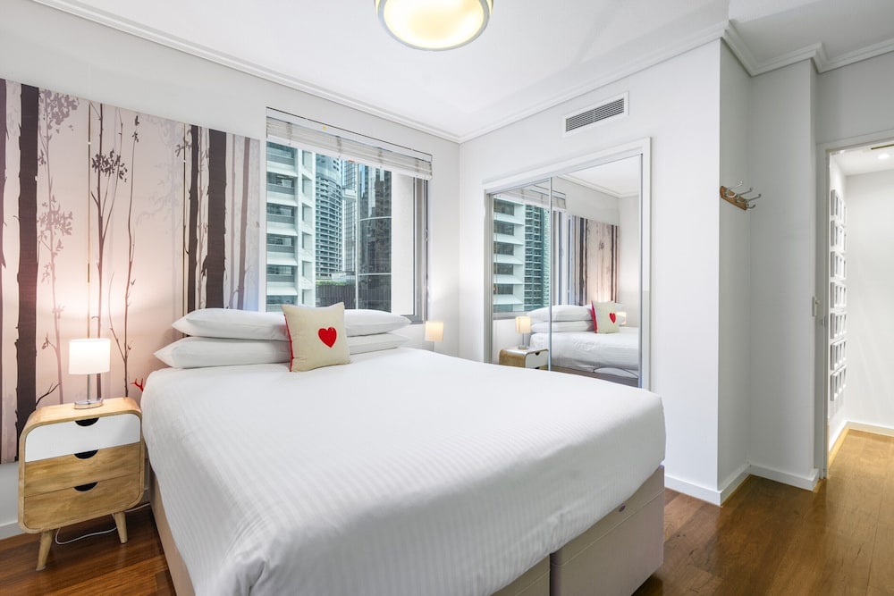 2-bed Brisbane City Pad With Pool & Gym