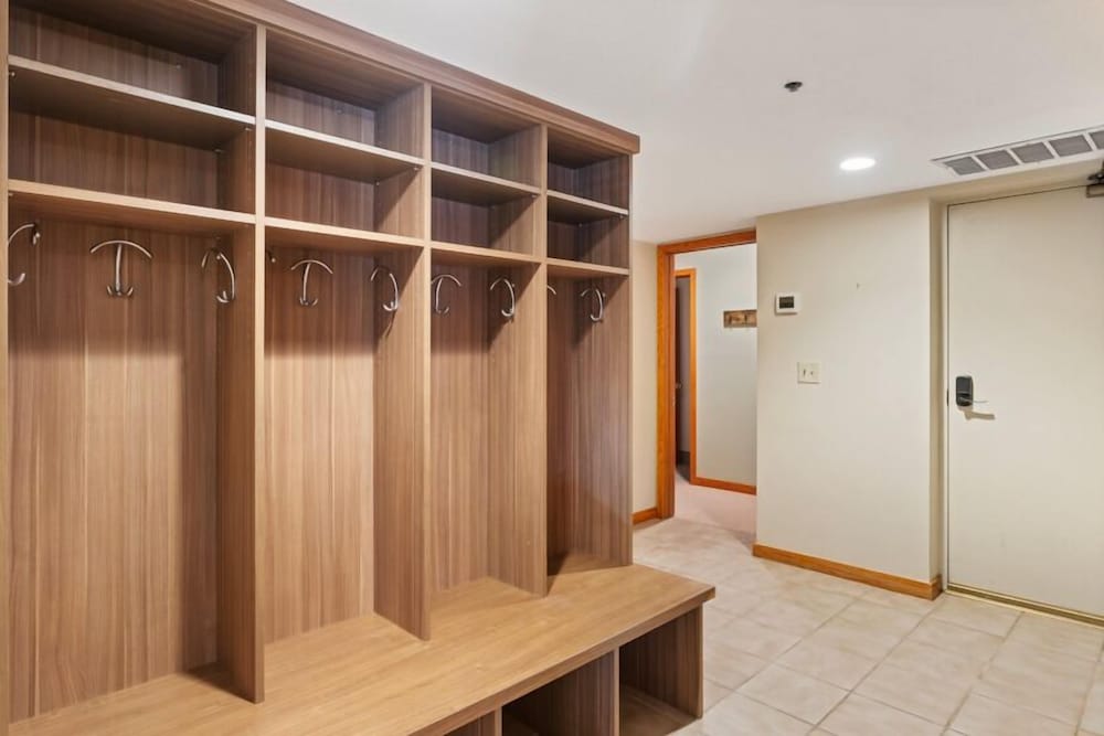 6 - Three Bedroom Ontario Lodge 3 Condo