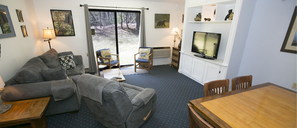 Black Bear Lodge