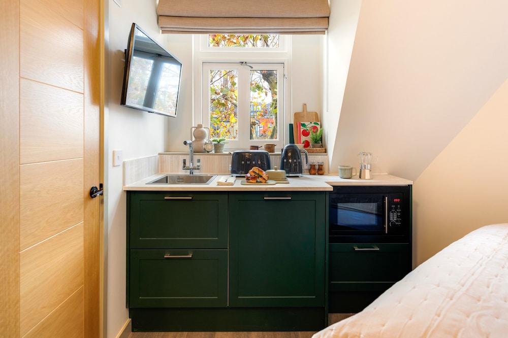 Tower Bridge Road Your Apartment
