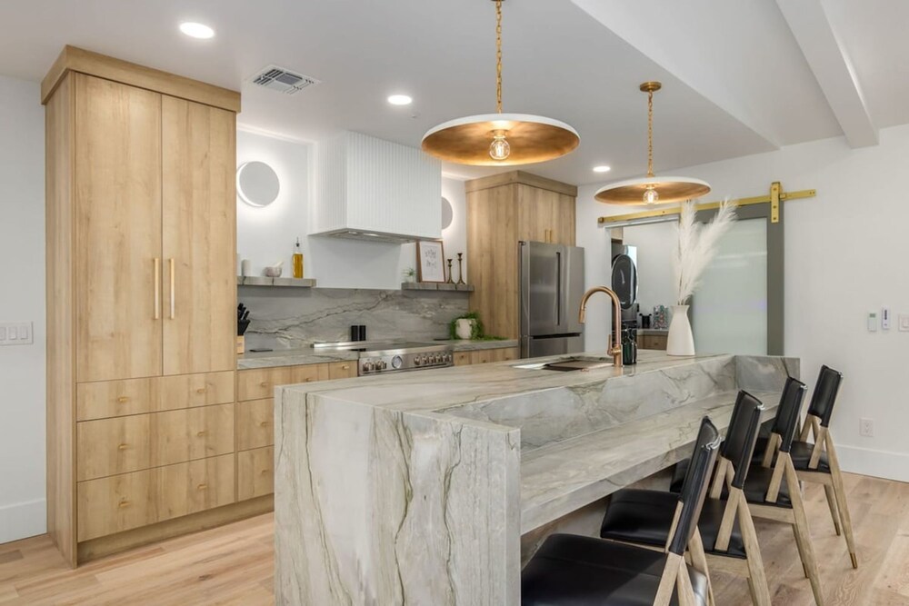 The Kingsley Custom Heated Pool Chef Kitchen Chess