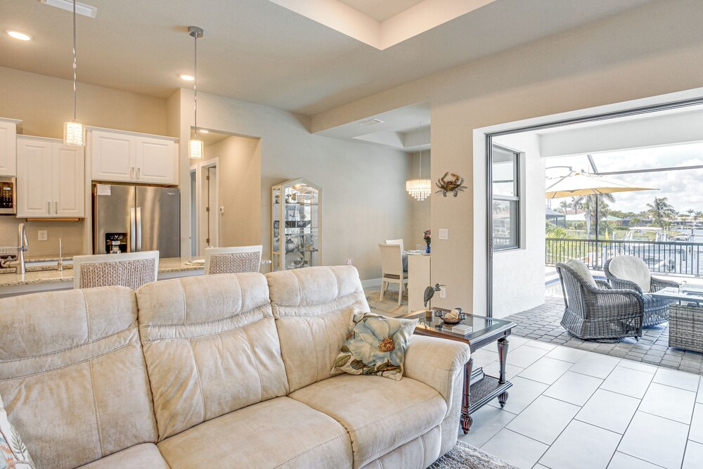 Sunset Views, Dock: Canalfront Home in Punta Gorda
