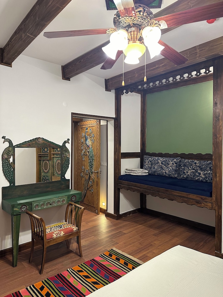 St.Johns hill boutique Ephesus