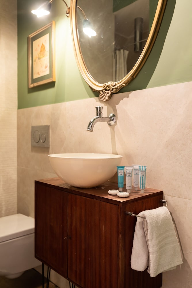 Chic and Style in Historical Via Giulia