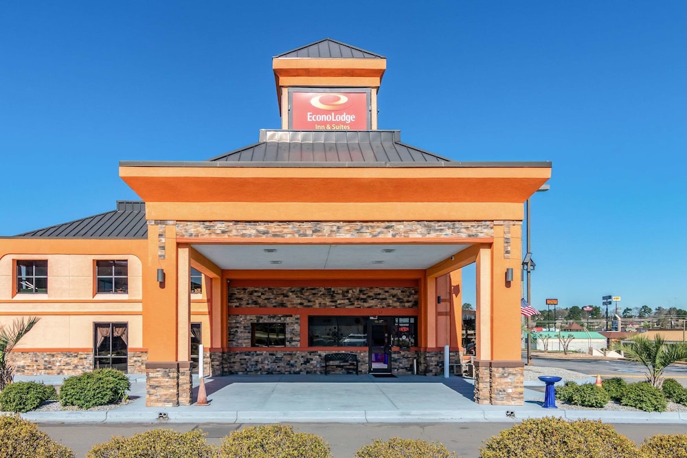 Macon Vacations - Econo Lodge Inn Suites - Property Image 5