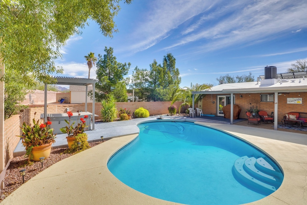 Walkable Studio w/ Patio in Tucson!