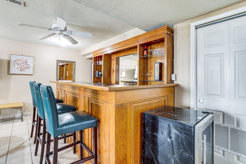 Pet-friendly Lilburn Duplex w/ Patio & Grills!