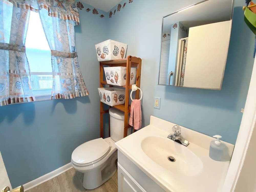 Rodney Avenue 103 #5