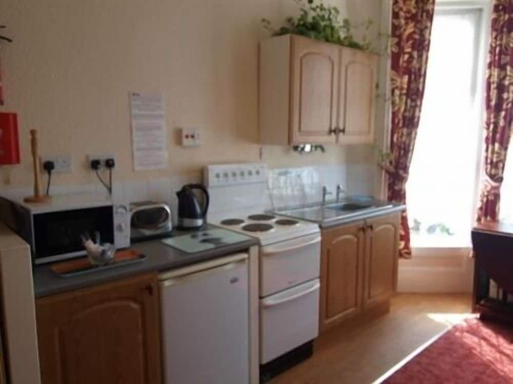Waverley House Apartments