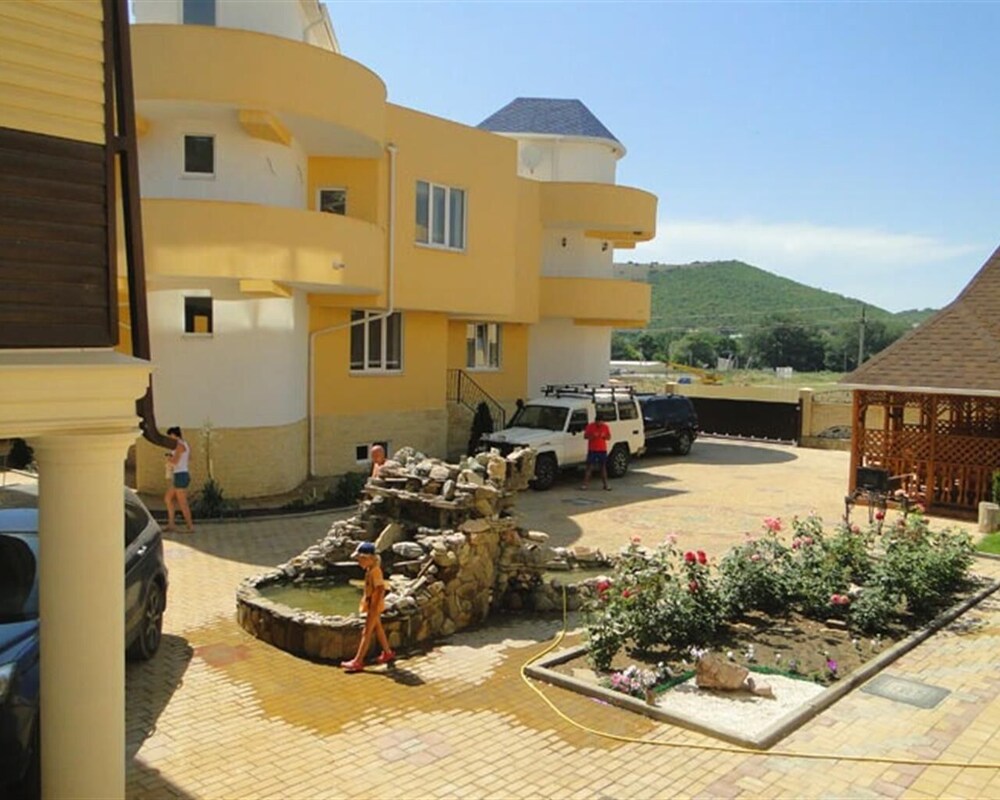 Photo 25