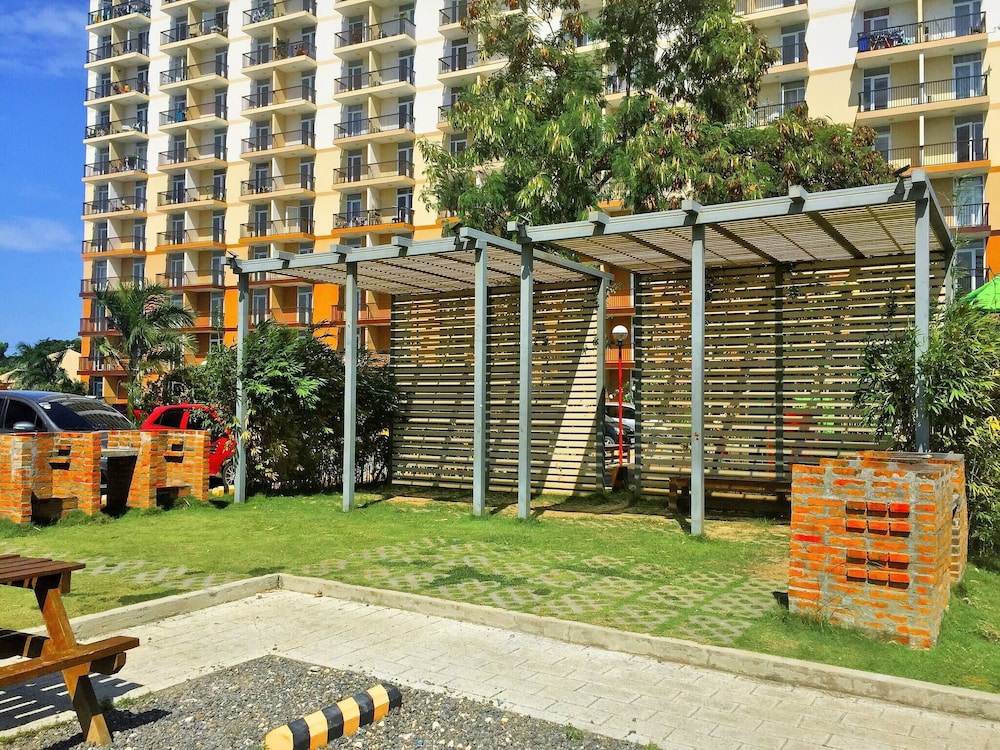 Studio Type Condo in Lapu-lapu City With Private Pool and BBQ Area