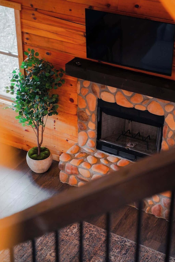 Memories at Hillside A Modern Cabin Hocking Hills