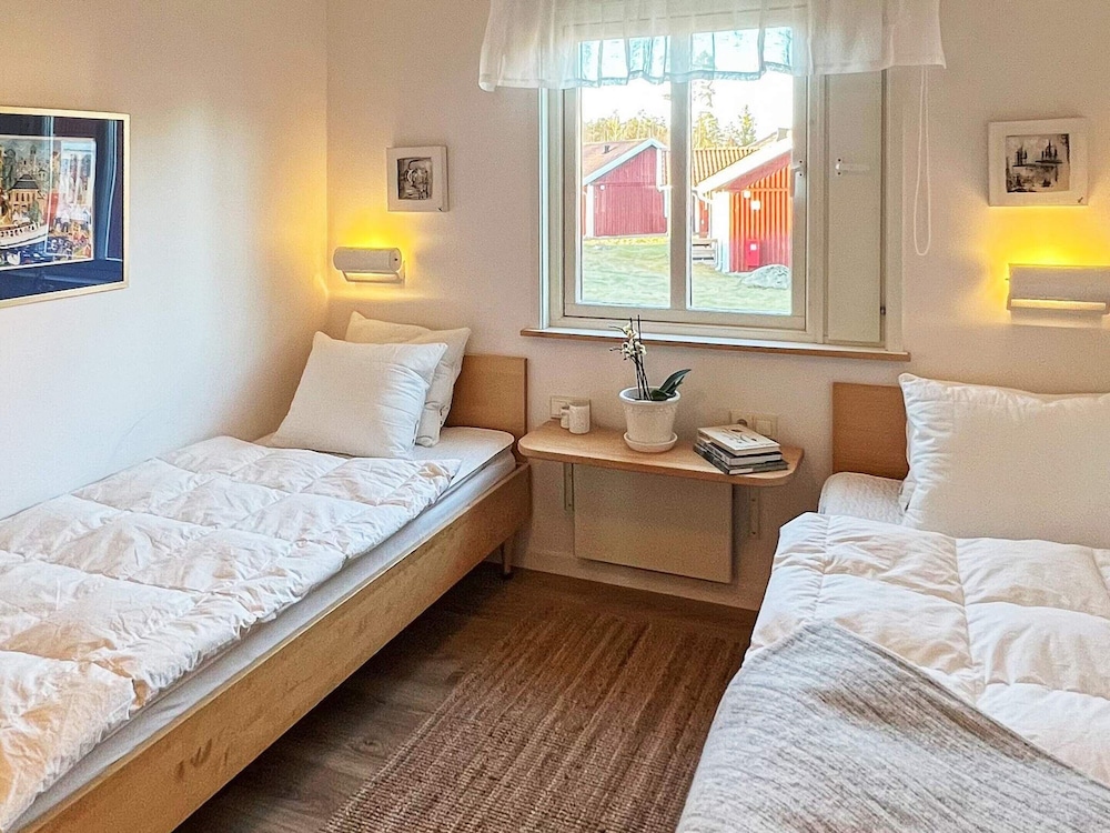 6 Person Holiday Home in HOK view 2