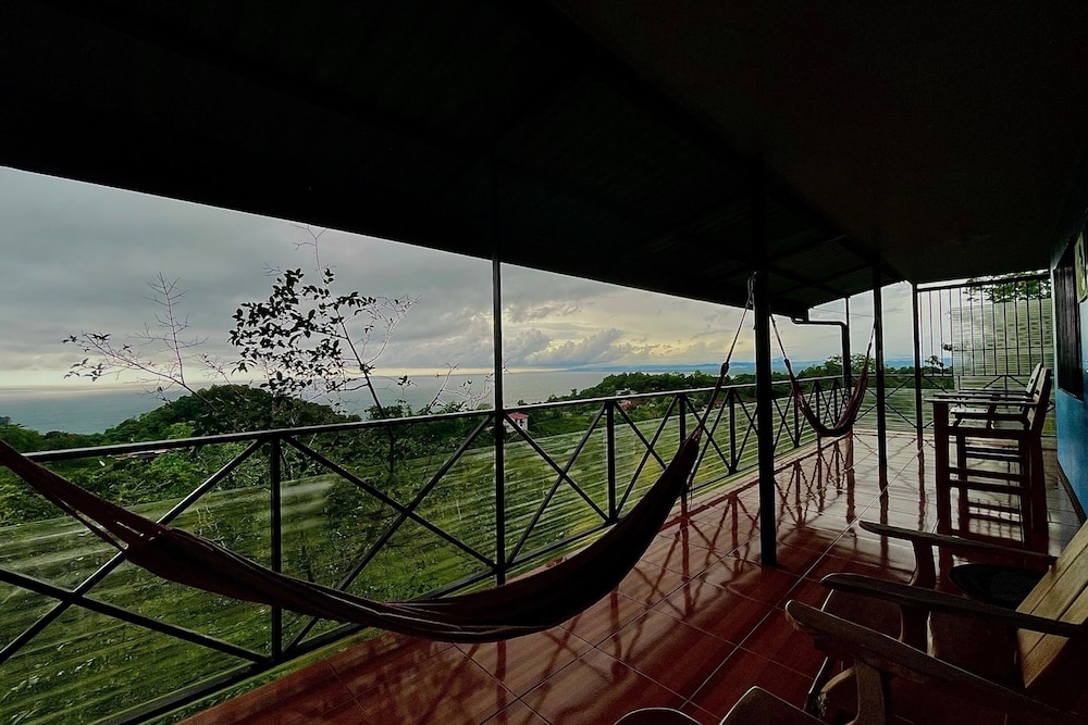 Pura Natura Lodge