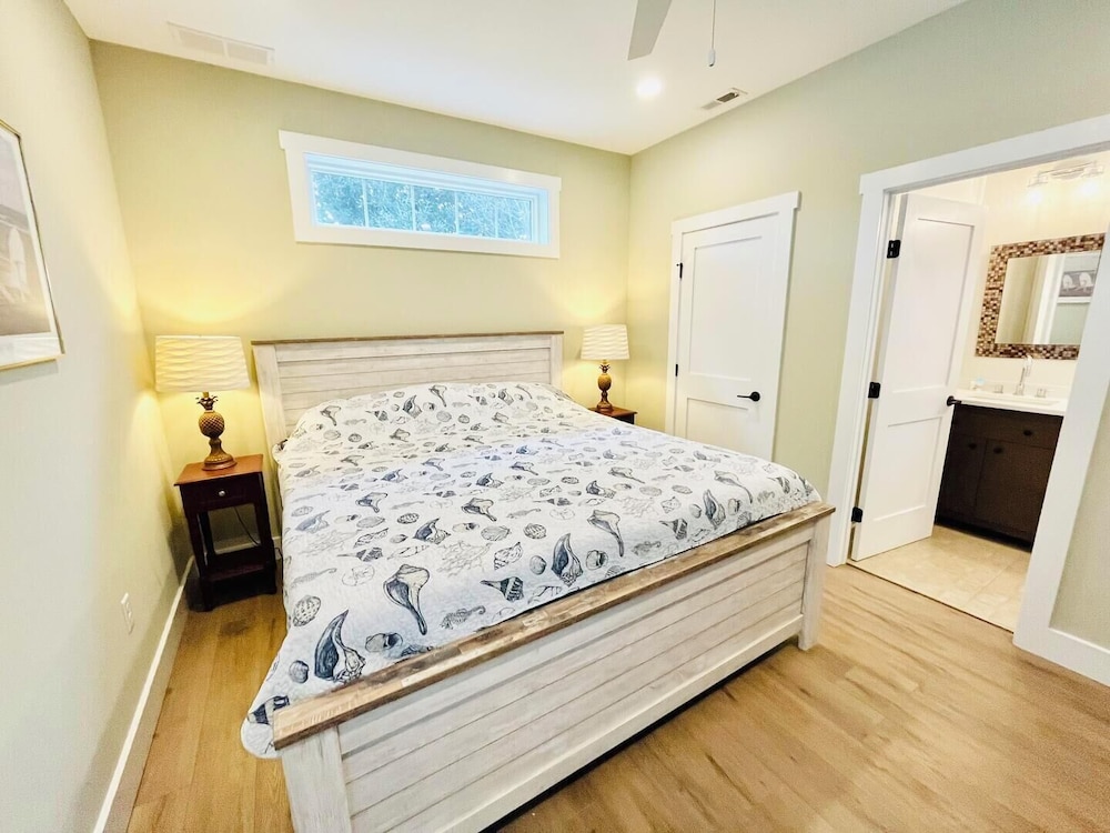 Laurel Street 308