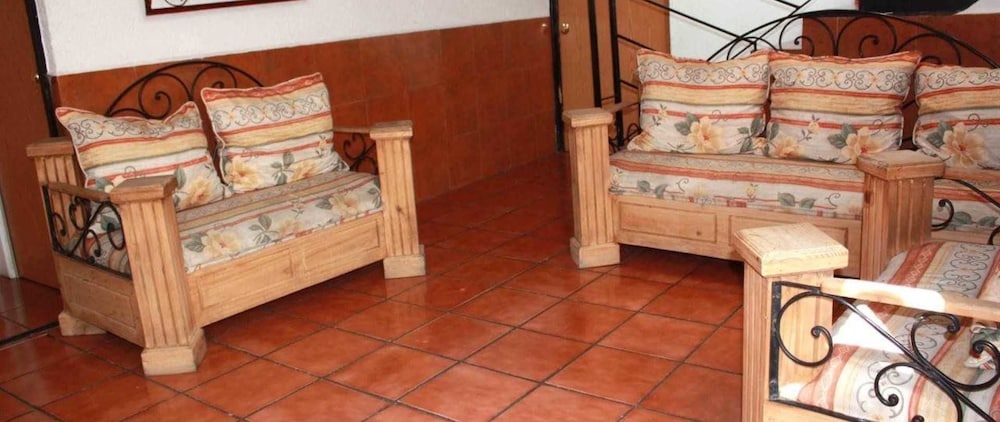 Hotel Hostal Menavi - Image 1