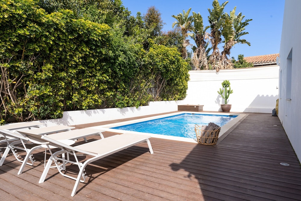 Villa in Marbella Near Beach