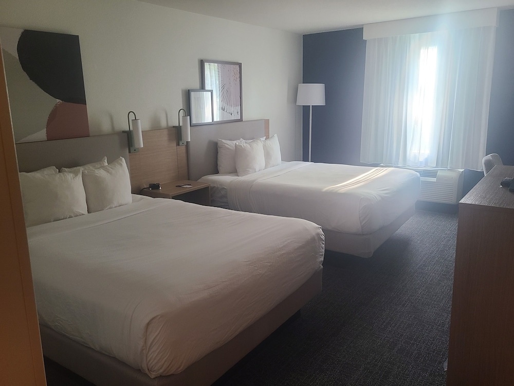 Spark by Hilton Dothan