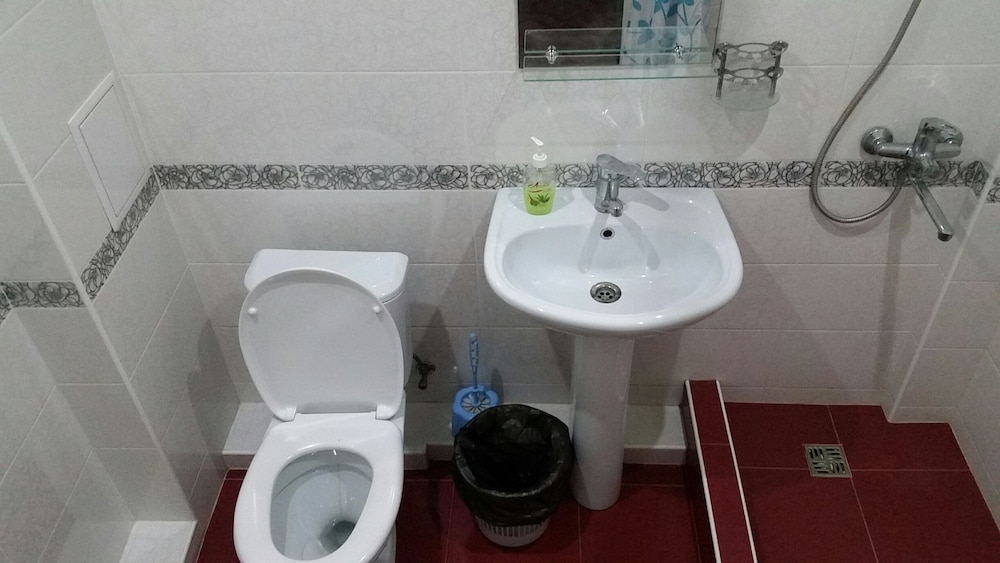 Alisa Guest House