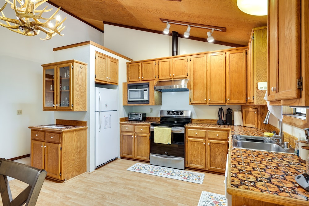 Deck & Gas Grill: Secluded Arnold Cabin Rental! view 4