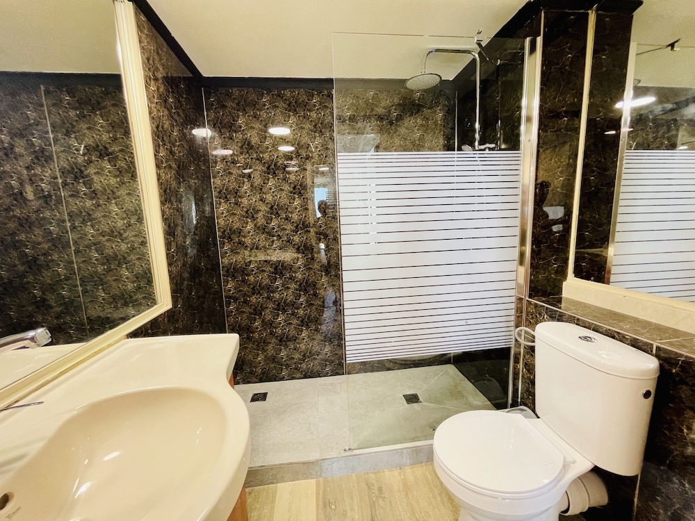 Carmel Holiday Apartments