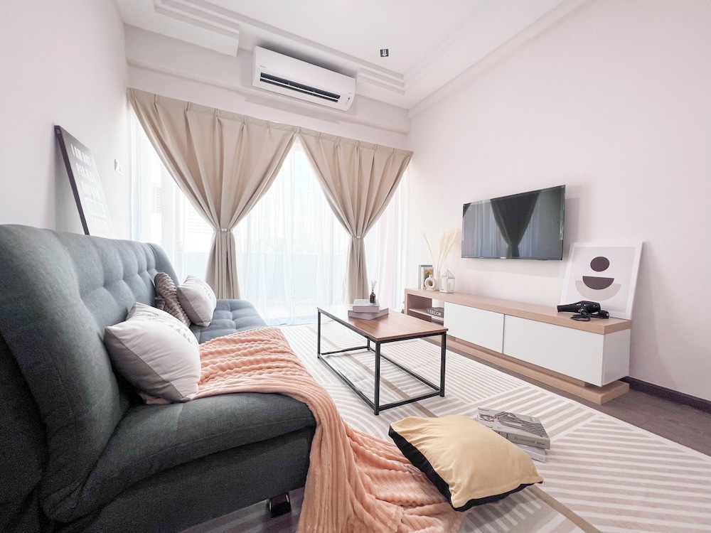 MH Maison by Manhattan Group