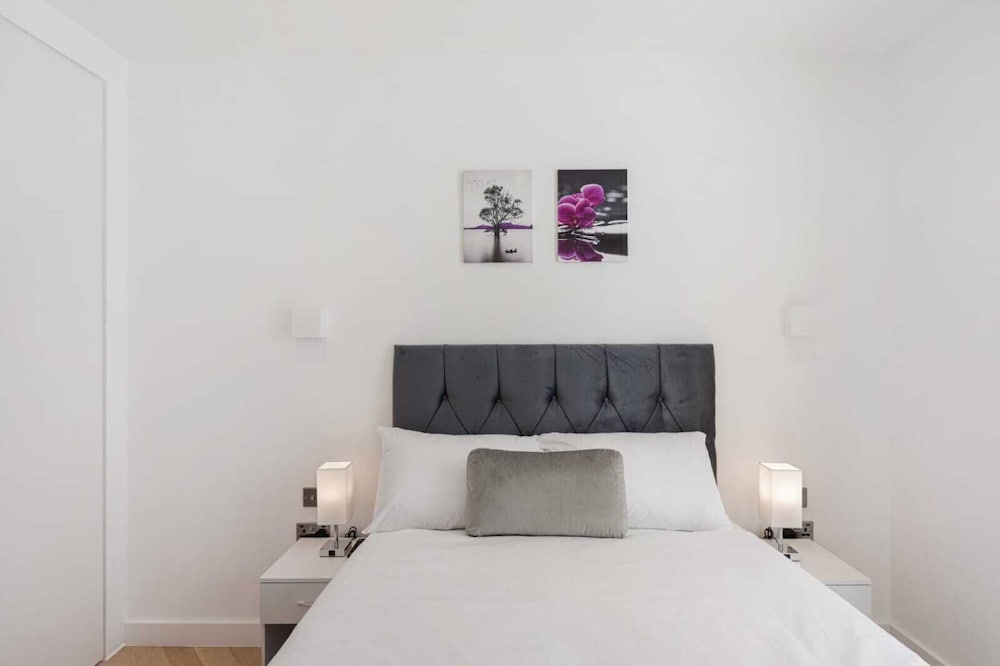 3br-sleeps8-central London-parking