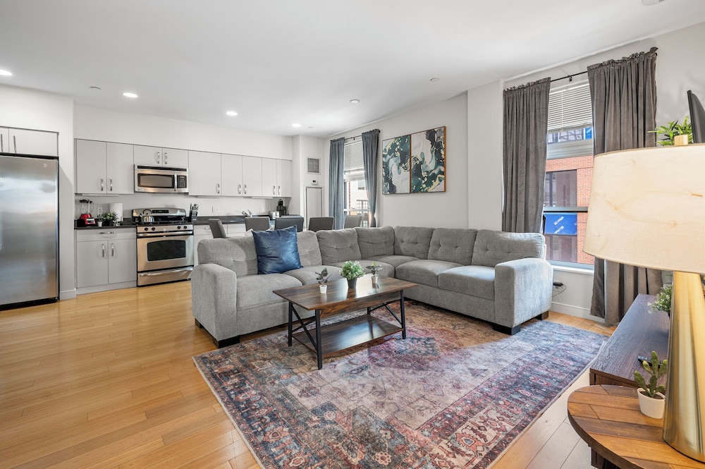 Furnished Apartment near BMC