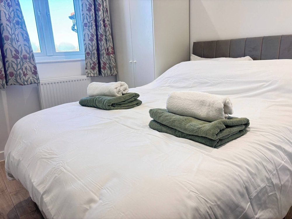 Bright Cozy 2 Bedroom Apartment in Oxford