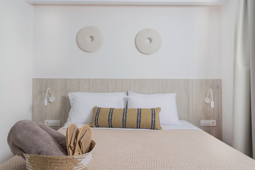 Nusa Suites & Villas