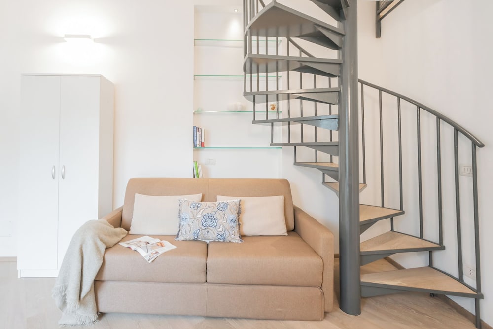 Borsieri Como Apartments with Parking by Rent all Como