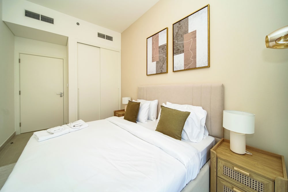 PVH - 2BR Golfville Dubai Hills
