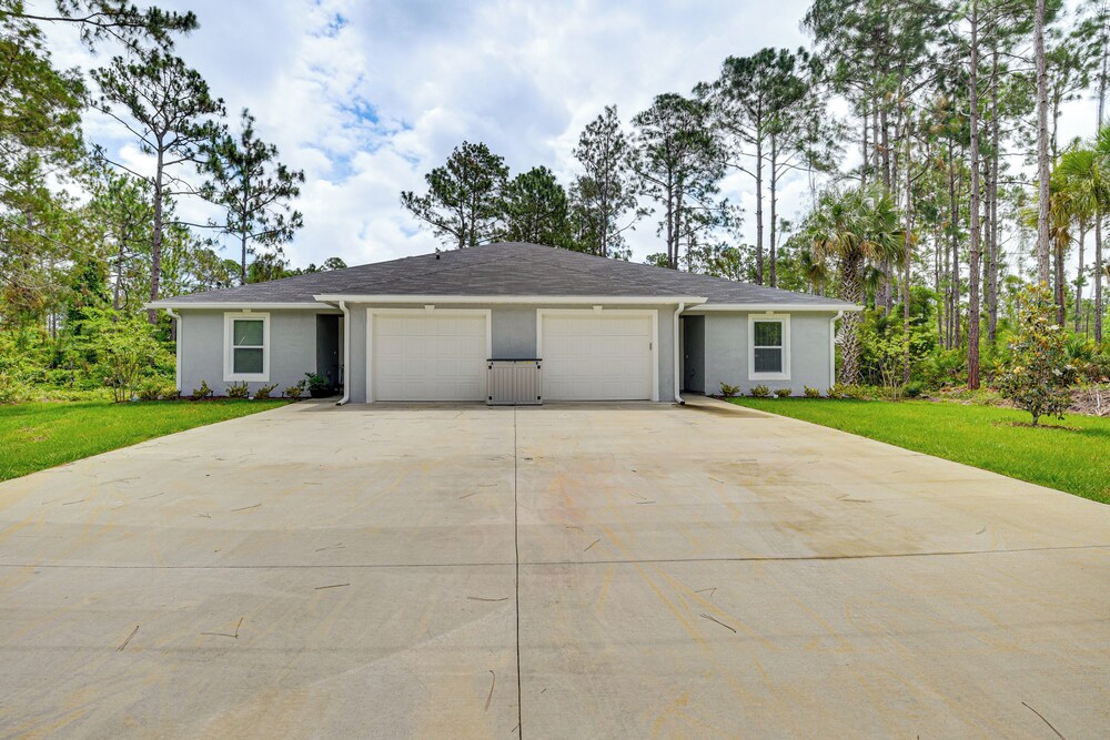 Palm Coast Duplex w/ Screened Patio, Near Beaches! view 3