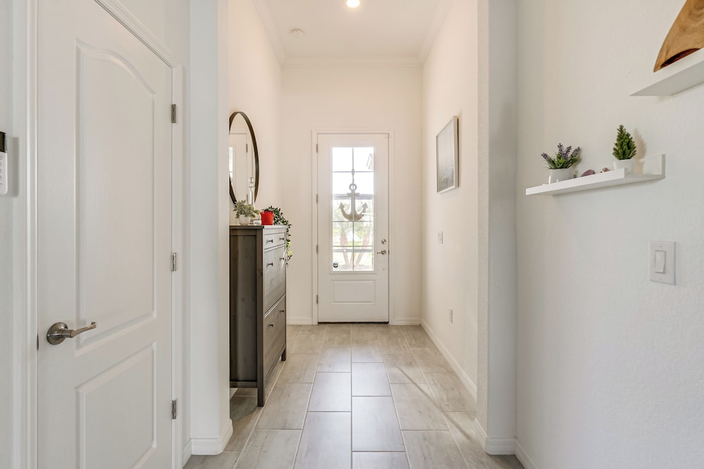 Coastal Home w/ Swim Spa & Lanai in Port Charlotte