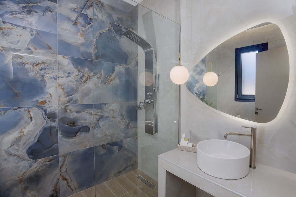 Elira Luxury Villa - With Private Pool