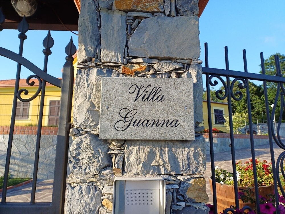 JOIVY Villa Guanna Charming Flat Garden